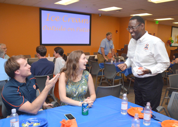 VCOM-Auburn Welcomes Class of 2021 to Campus