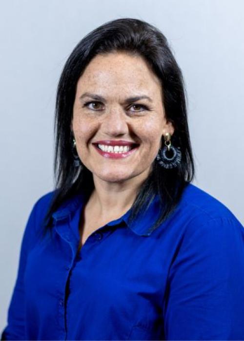 Debi Bell, AS